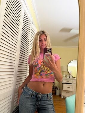 Urban Outfitters Pink Tiger Graphic Crop Tee